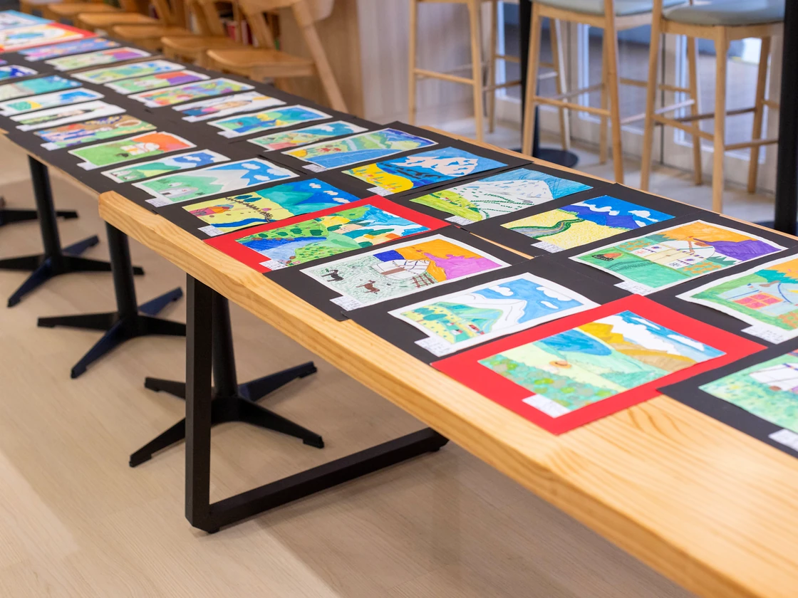 Children’s science and art exhibition | Left image